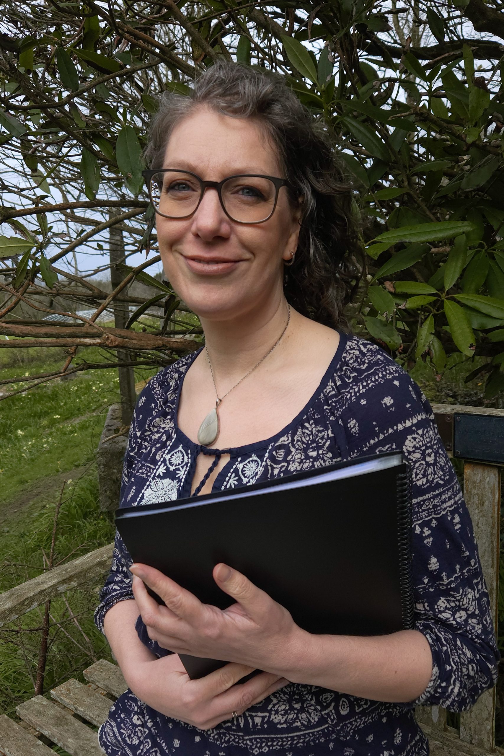 Funeral Celebrant in the UK - Kym Swan - Untangled Whispers 