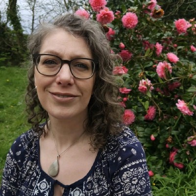 Kym Swan - Funeral Celebrant 
